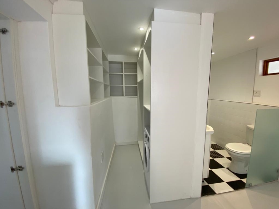 3 Bedroom Property for Sale in Vredehoek Western Cape